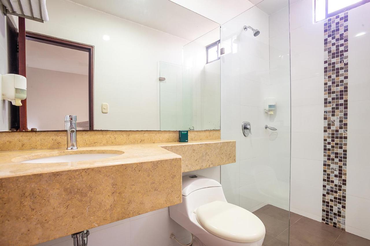Ayenda Hotel Carivdi Sincelejo Buitenkant foto