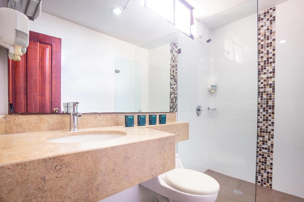 Ayenda Hotel Carivdi Sincelejo Buitenkant foto