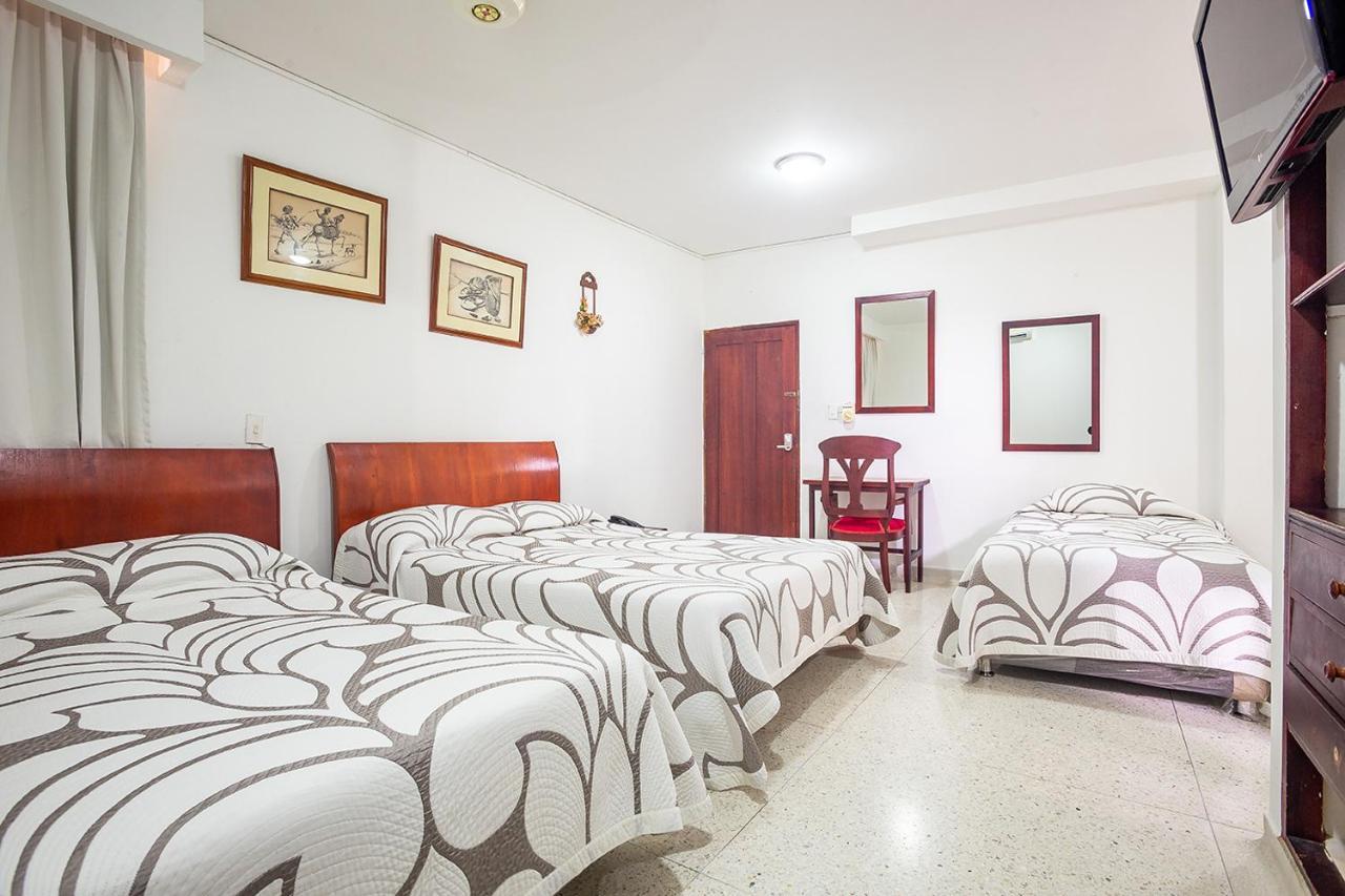 Ayenda Hotel Carivdi Sincelejo Buitenkant foto